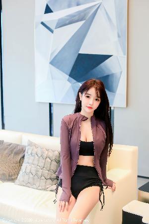 泡在我家的辣妹